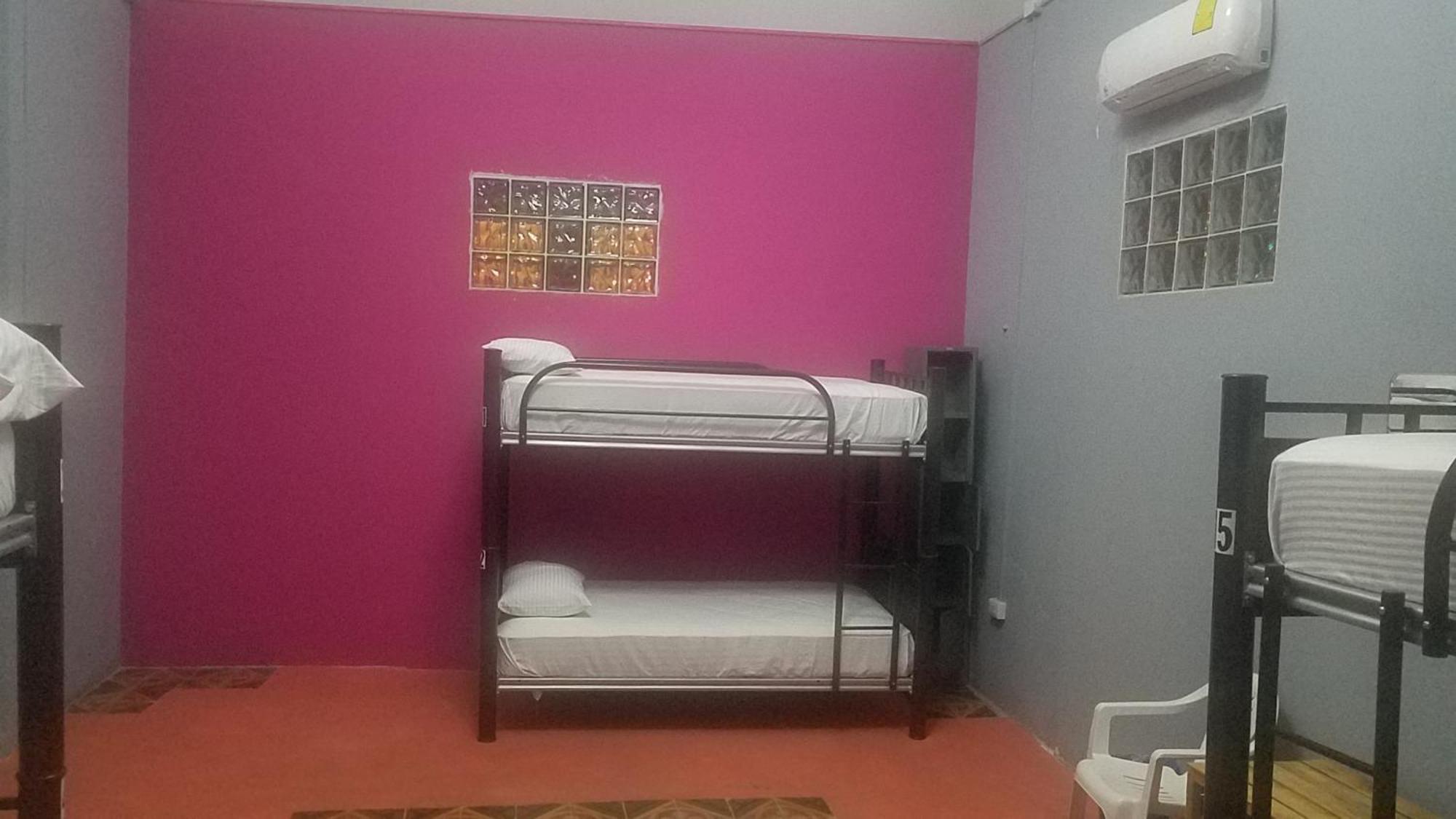Hostal Xiinbal Мерида Номер фото
