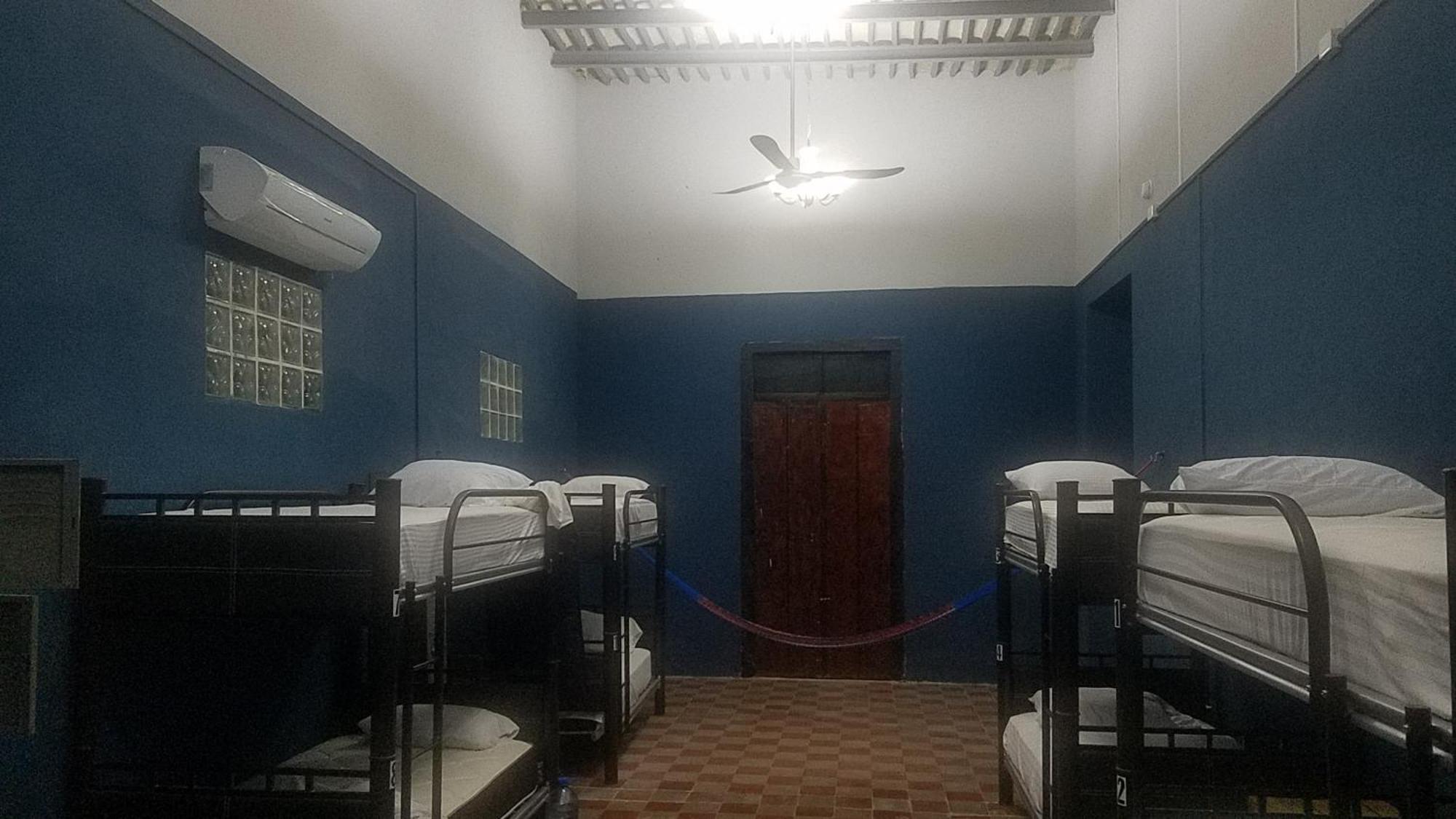 Hostal Xiinbal Мерида Номер фото